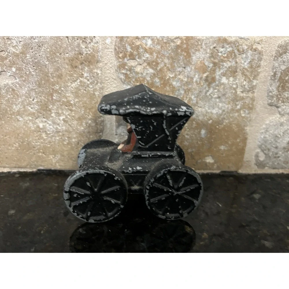 VINTAGE CAST IRON BUGGY / CAR 3